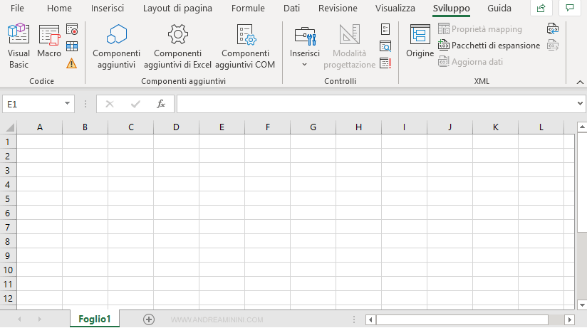 la scheda Sviluppo è stata inserita nella barra del menu superiore di Excel